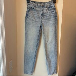 American Eagle Mom Straight Jean Size 000 Short